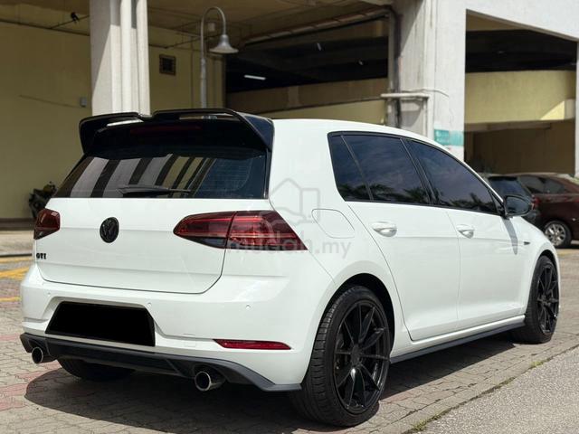 2017 Volkswagen GOLF 2.0 GTi (A)MK7.5 B/KIT F/LON - 5