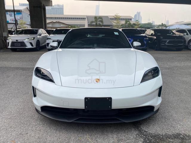 2024 Porsche Taycan Sport Chrono Panoramic Roof - 2