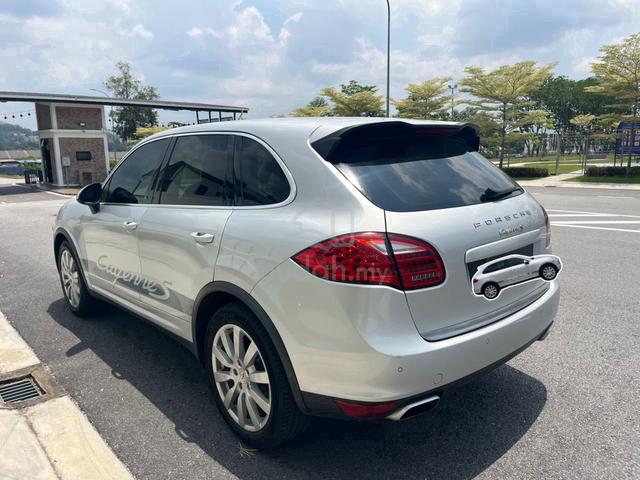 11/12 Porsche CAYENNE S 4.8 958 (A) DirectOwner - 2