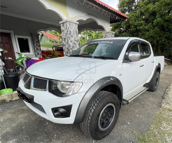 2011 Mitsubishi TRITON 2.5 STANDARD FACELIFT (M) - 2