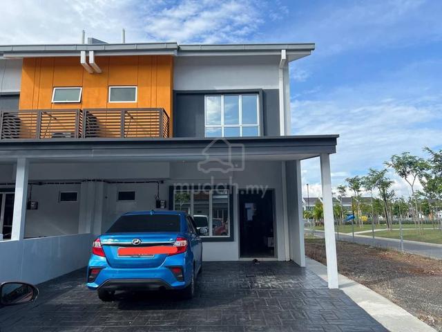 Corner Lot Partially Furnish 2 Storey Ritma Perdana Bandar Puncak Alam 1