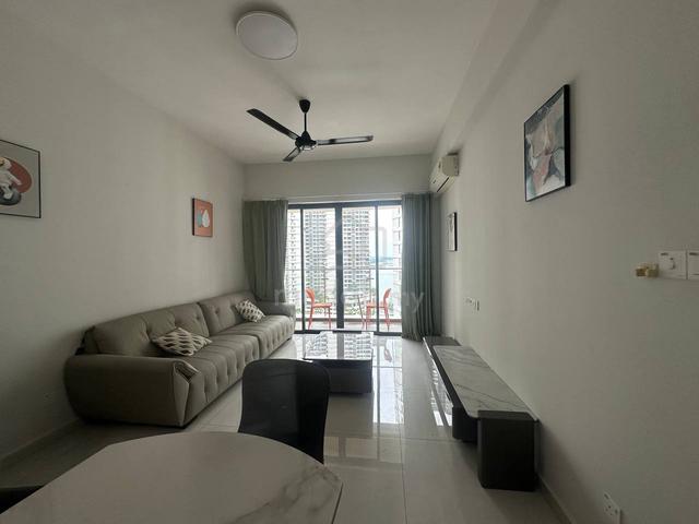 Bay Point @ Country Garden Danga Bay 1