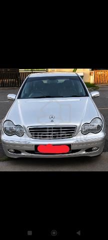 Mercedes Benz c200 - 1