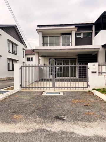 Teres 2 Tingkat Lot Tepi Residensi PR1MA Segari Lumut Manjung Perak 1