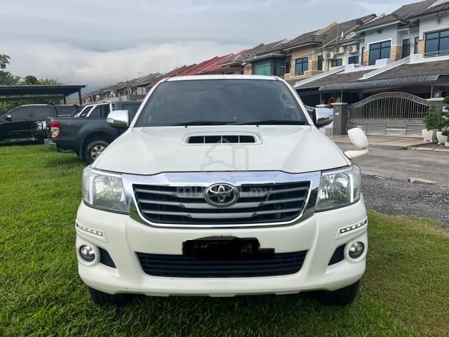 2015 Toyota HILUX 3.0 G VNT (A) - 2