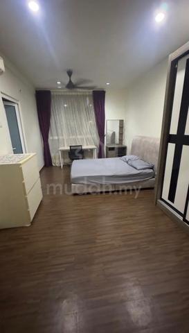 Mater room with balcony and private bathroom Zetapark 1