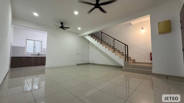 Starling Rimbayu IJM 2 Storey Link Homes Facing No House 1