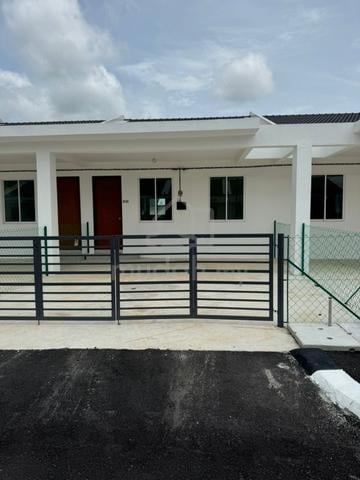 Rumah Teres Setingkat untuk Dijual di Kuala Ketil 1
