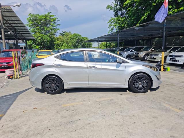 2015 Hyundai ELANTRA 1.8 (AUTO) - 2