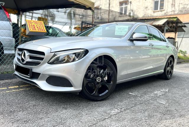 2017 Mercedes Benz C200 2.0 TURBO/AVANTGARDE/FLOAN - 1