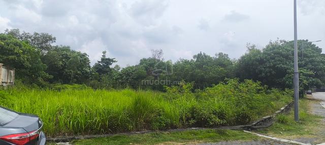 Putra Hill Lot Bungalo, Bandar Sri Putra, Freehold 16,000sf, Flat land 4