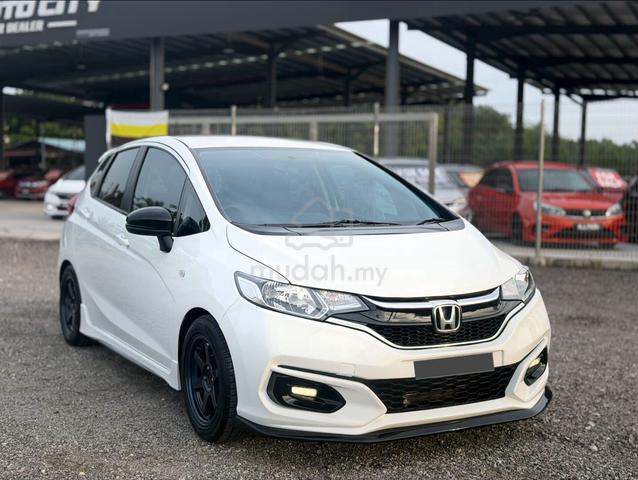 2018 Honda JAZZ GK5 1.5 E LOW MILE FLMY BODYKIT - 1