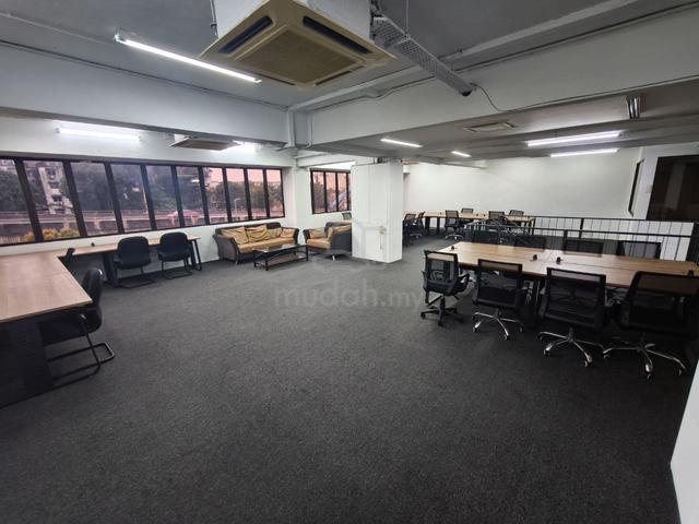 Kepong Taman Daya 5.5 Storey Non Bumi 2Lot shop Attached With Lift 1