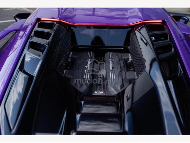 2024 Lamborghini REVUELTO 6.5 2500miles UK Spec - 2