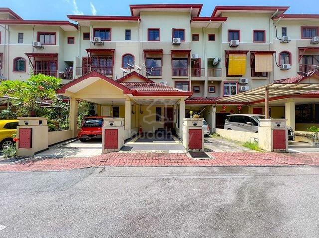 Villa Laman Tasik 1
