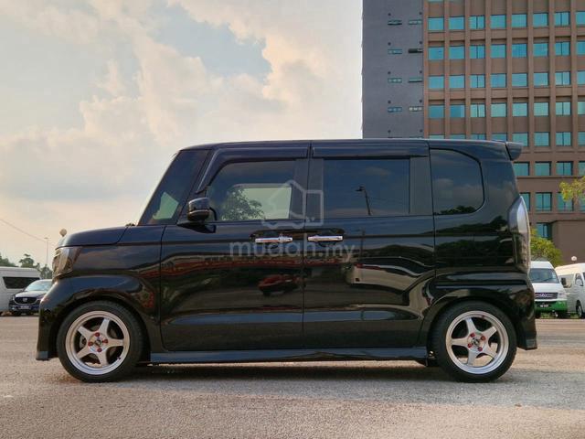 2019 Honda N BOX 660 CUSTOM TURBO (A) TIP TOP COND - 4