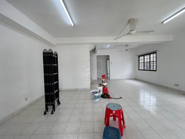 Kulai /ioi /Bandar Putra /End lot /Partially furnished /For rent 1