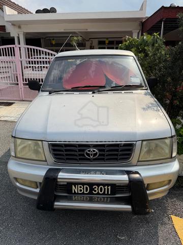 2001 Toyota UNSER 1.8 GLI FACELIFT (M) - 1