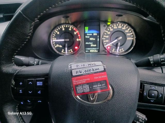 Hilux v spec - 5
