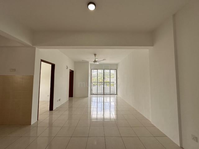Green Suria Apartment 1