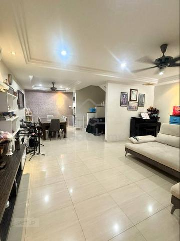 Bukit Tinggi 2, 2 Storey Fully Renovated Extended Move inCondition 1