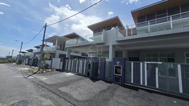 Freehold Taiping Height Double Storey Semi-D For Sale 1