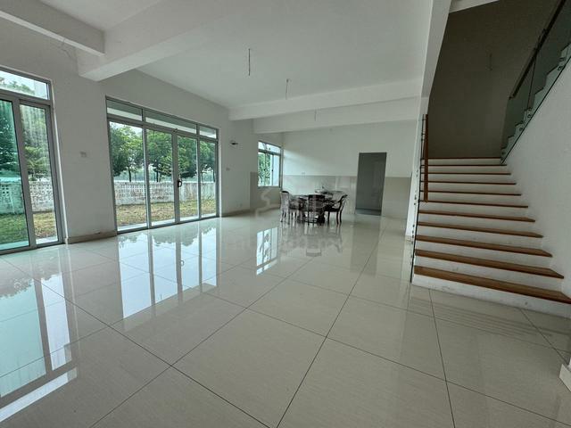 Corner D'island Residence Nautilus Superlink With Private Lift Puchong 1