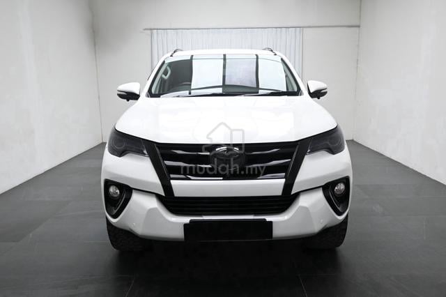 2017 Toyota FORTUNER 2.7 SRZ 4x4 (A) TIPTOP 1Y WRT - 2
