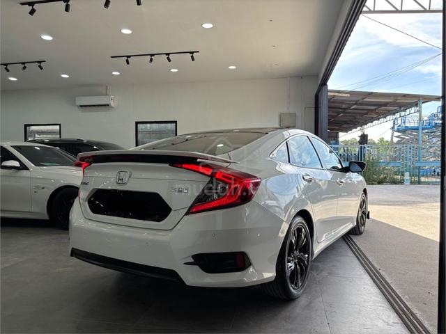 2017 Honda CIVIC 1.5 TC-PREMIUM (A) - 4