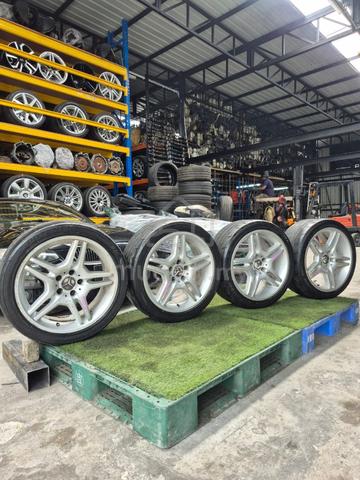 Mercedes Benz W211 E55 AMG 18" Staggered Rim - photo 3 of 6