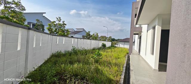 Rimbun Impian Seremban 2 Heights (Double Sty Corner House) near Vista 1