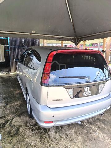 2004 Honda STREAM 2.0 IVS RN3883J9 (MQ) (A) - 3