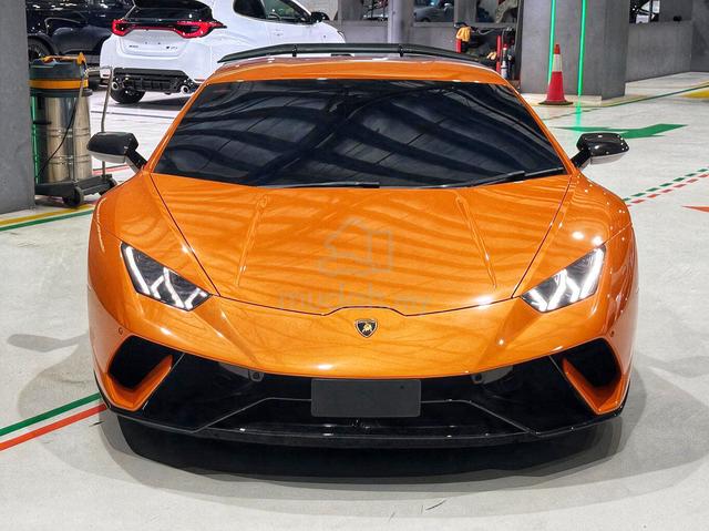 2017 Lamborghini Huracan Performante LP640-4 - 3