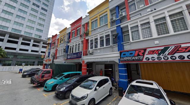 .🟥Centrepoint Batu Caves, 20x70🟥Batu Caves, G.F Shop, 1400sqft 1