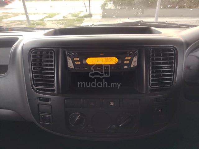 2013 Nissan urvan (3.0) window van 14 seat - 5