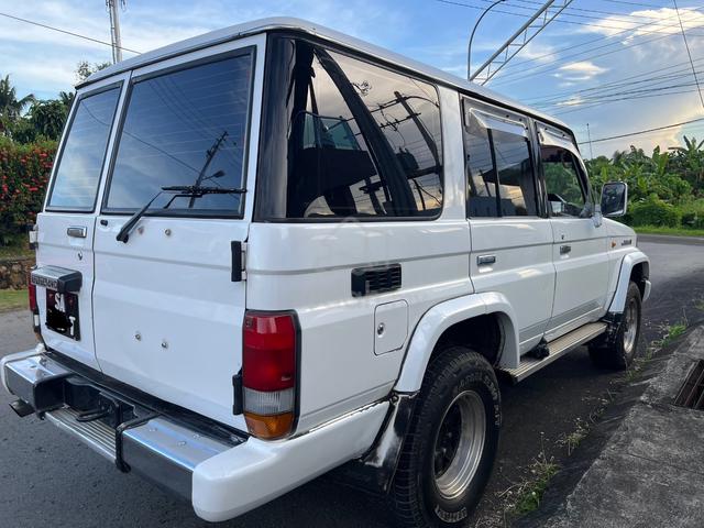 1995 Toyota LANDCRUISER 2.4 PRADO (LJ78) (A) - 3
