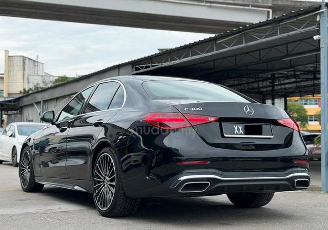 UNDER WARRANTY 2023 MercedesBenz C300 2.0 AMG LINE - 2