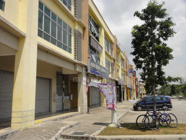 GROUND FLOOR SHOP Jln Keluli Seksyen 7 Shah Alam 4
