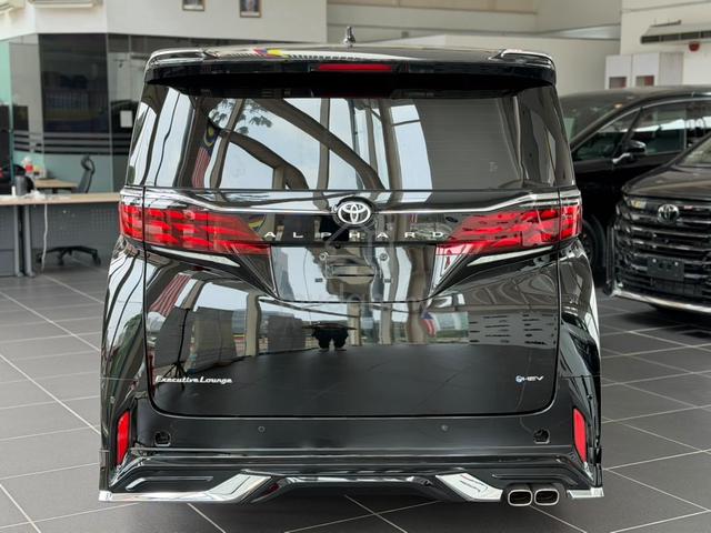 2025 Toyota ALPHARD Executive Lounge Hybrid (A) - 4