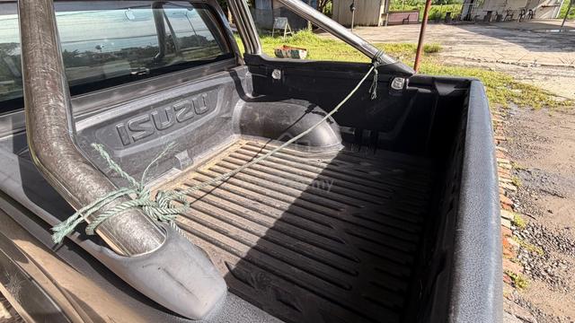 2010 Isuzu D-MAX 3.0 DDI ITEQ 4X4 STANDARD - 4