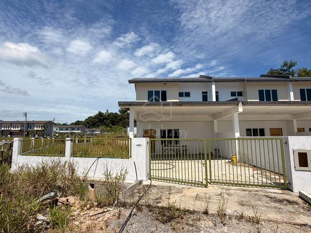 Double Storey Corner , Tapah , Kuching Serian Road , Kuching 1