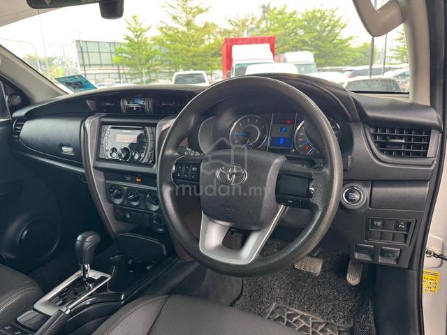 2018 Toyota FORTUNER 2.4 4X4 (CKD) (A) Full Loan - 5