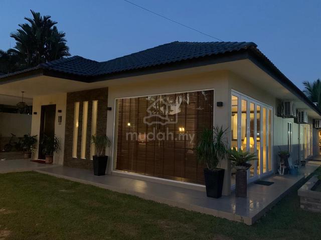 Single storey bungalow at Section 5 PJ (5rooom 6 bathroom) 1