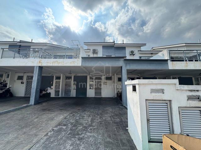 (GROUND FLOOR) Town house Simfoni Perdana Puncak Alam 1