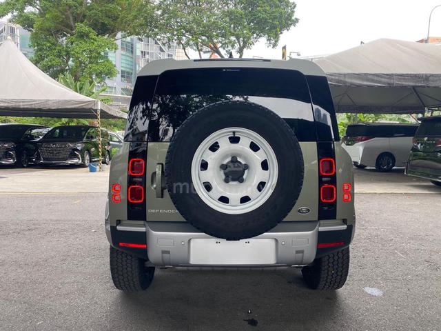 2023 Land Rover Defender 110 P300 SE PanRoof - 3