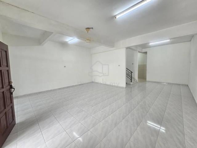 Full Loan Cash Out 22x70 Pulai Utama Double Storey Taman Universiti 1