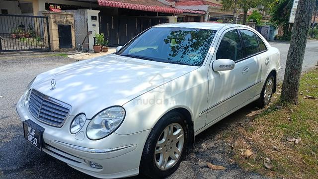 2005 Mercedes Benz E-CLASS 2.6 240 AVANTGARDE - 1