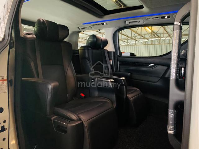 TOYOTA ALPHARD 2.5 SC full spec new facelift 2022 - 4