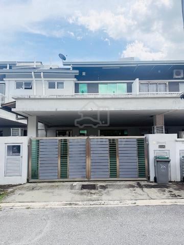 2-StyTerrace House Desa Seringin For Sale 22x92 Sqft 1