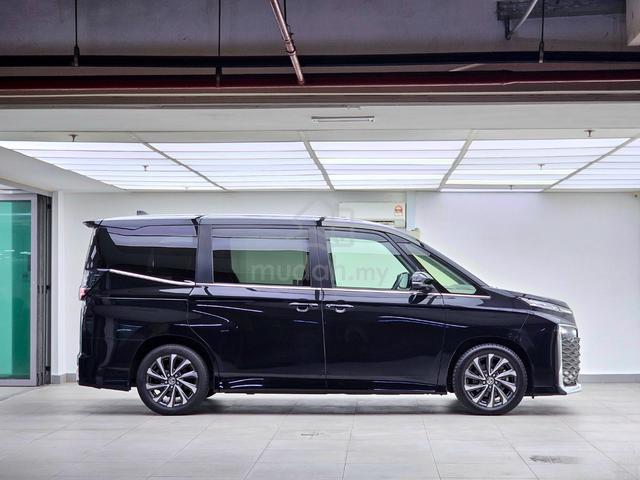 2023 Toyota VOXY 2.0 S-Z (A) - 4